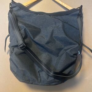 Lululemon one strap tote bag